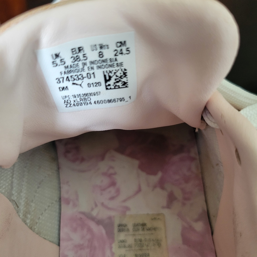Pink Puma Calis